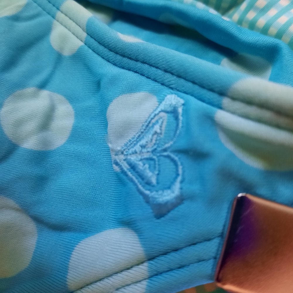 Roxy bikini no size tag 5 or 6 ? / bundle requirement - Picture 6 of 7